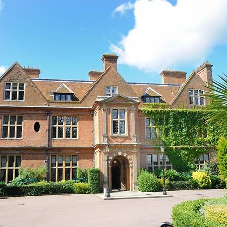 Horwood House Hotel Milton Keynes Buitenkant foto