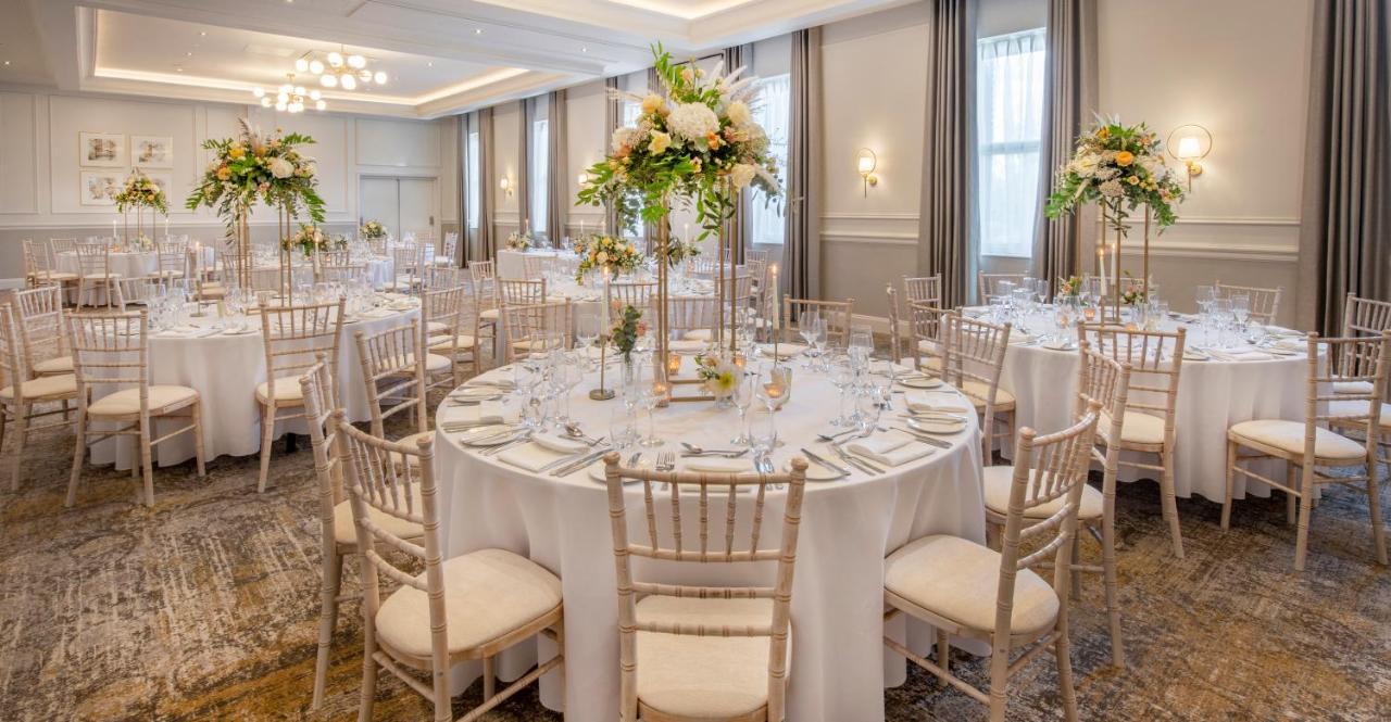 Horwood House Hotel Milton Keynes Buitenkant foto