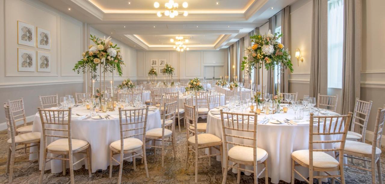 Horwood House Hotel Milton Keynes Buitenkant foto