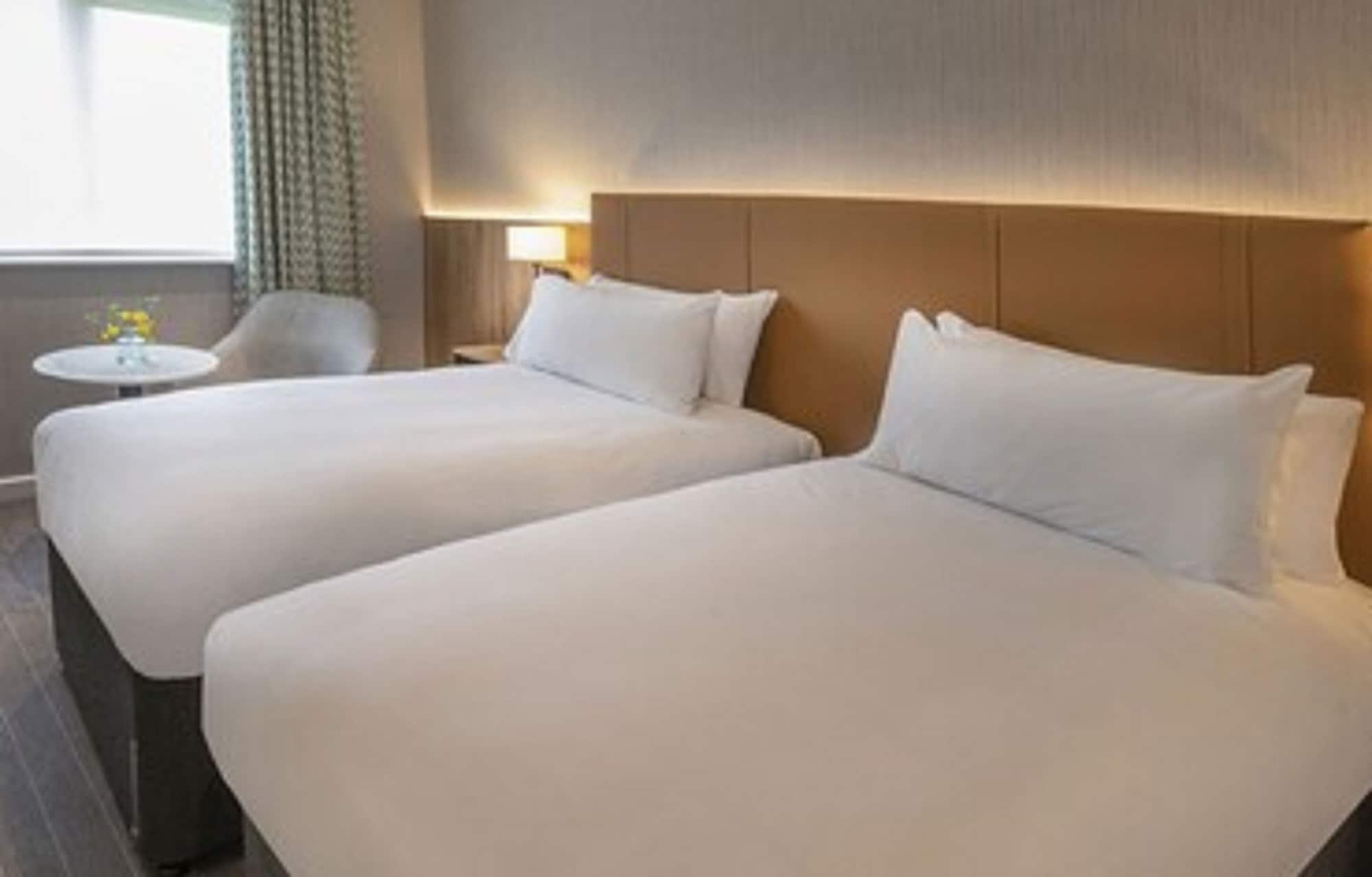 Horwood House Hotel Milton Keynes Buitenkant foto
