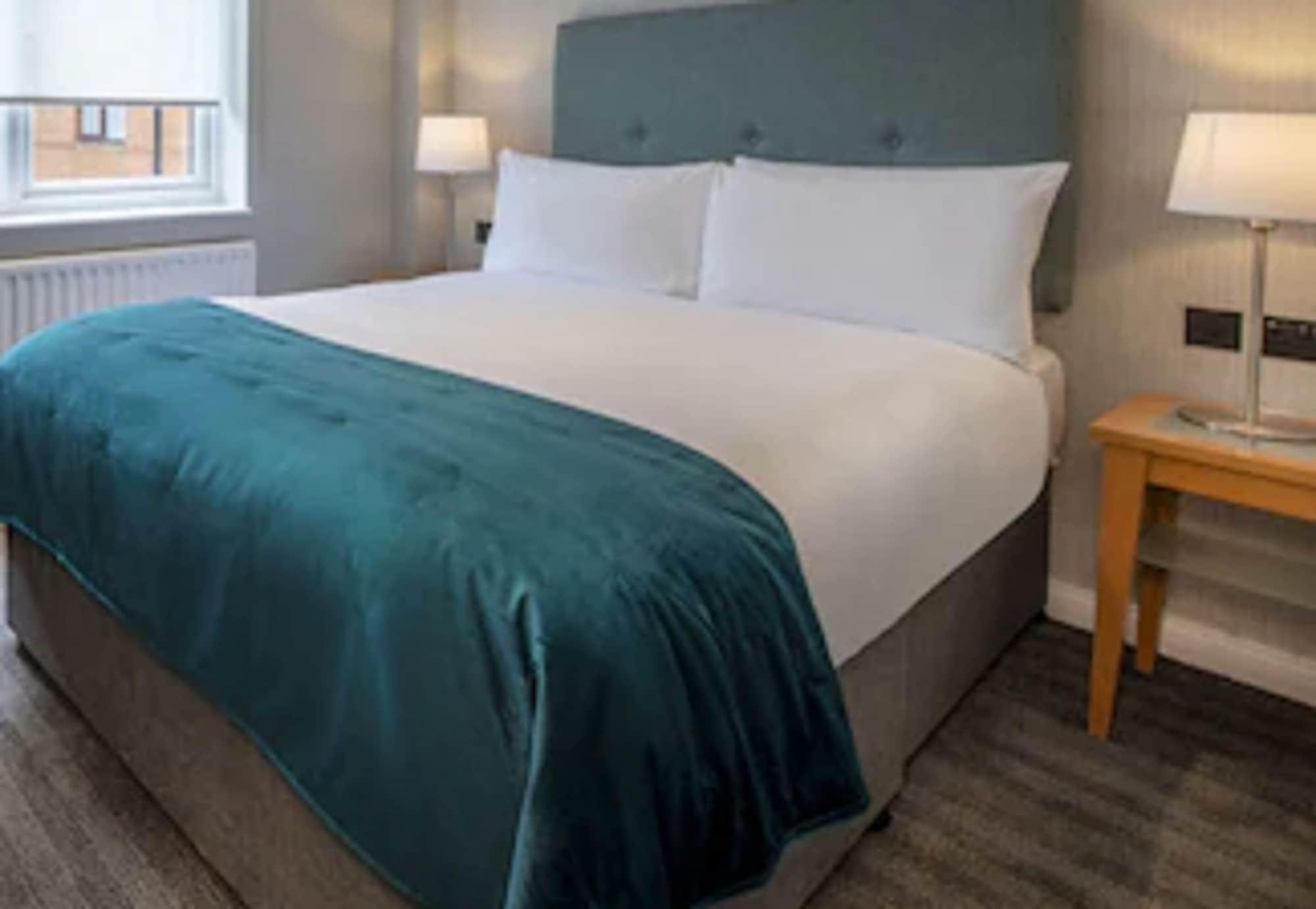 Horwood House Hotel Milton Keynes Buitenkant foto