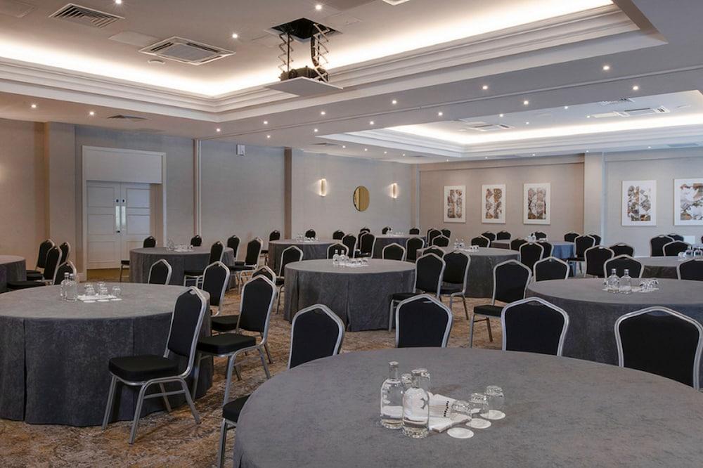 Horwood House Hotel Milton Keynes Buitenkant foto