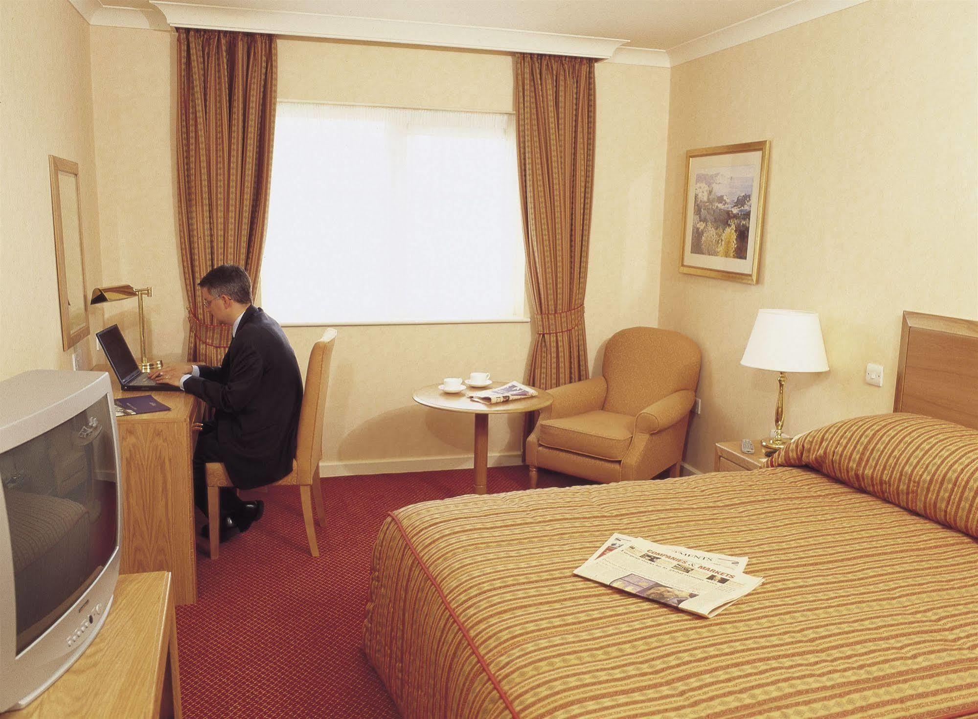 Horwood House Hotel Milton Keynes Kamer foto